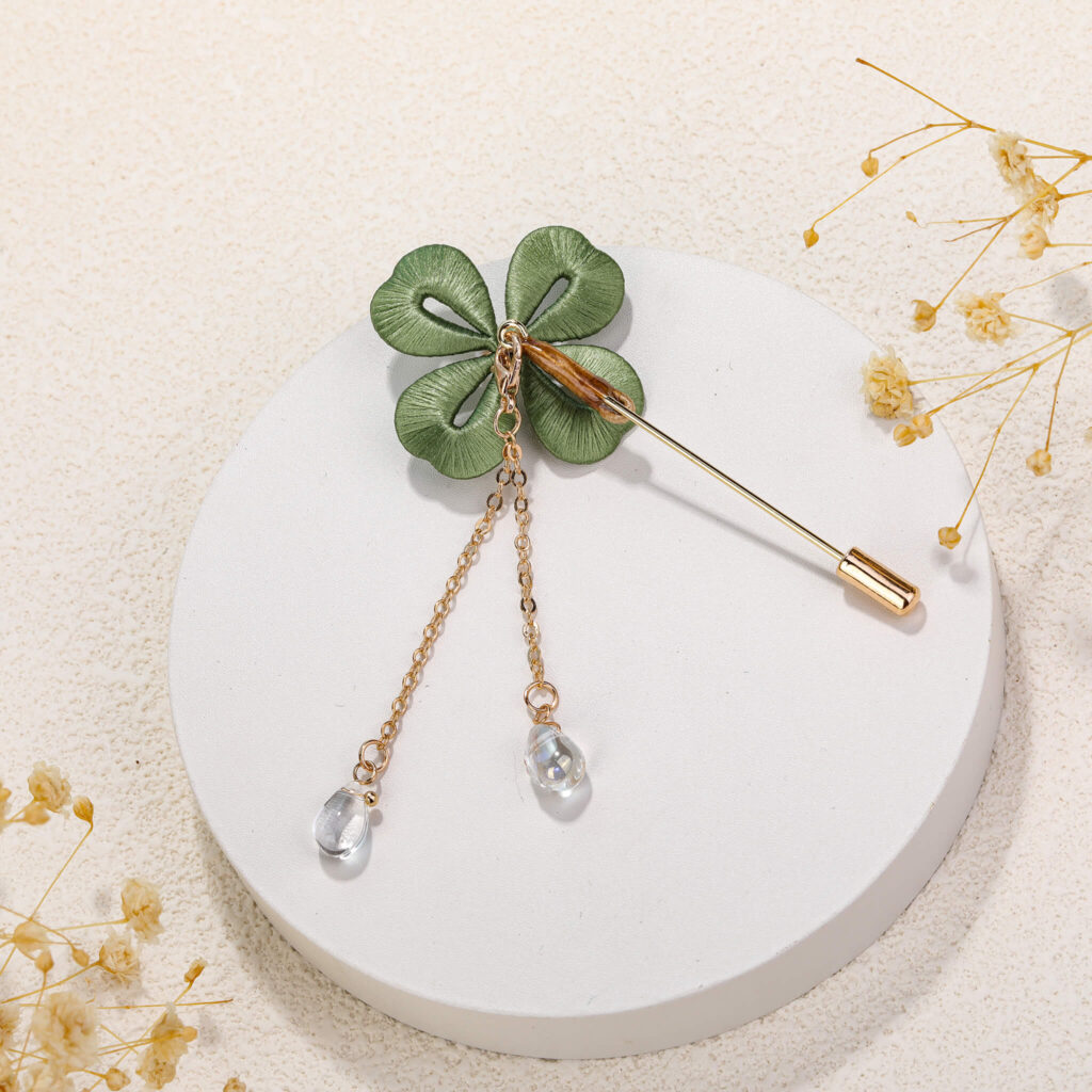 Lucky Four-Leaf Clover Brooch image 3
